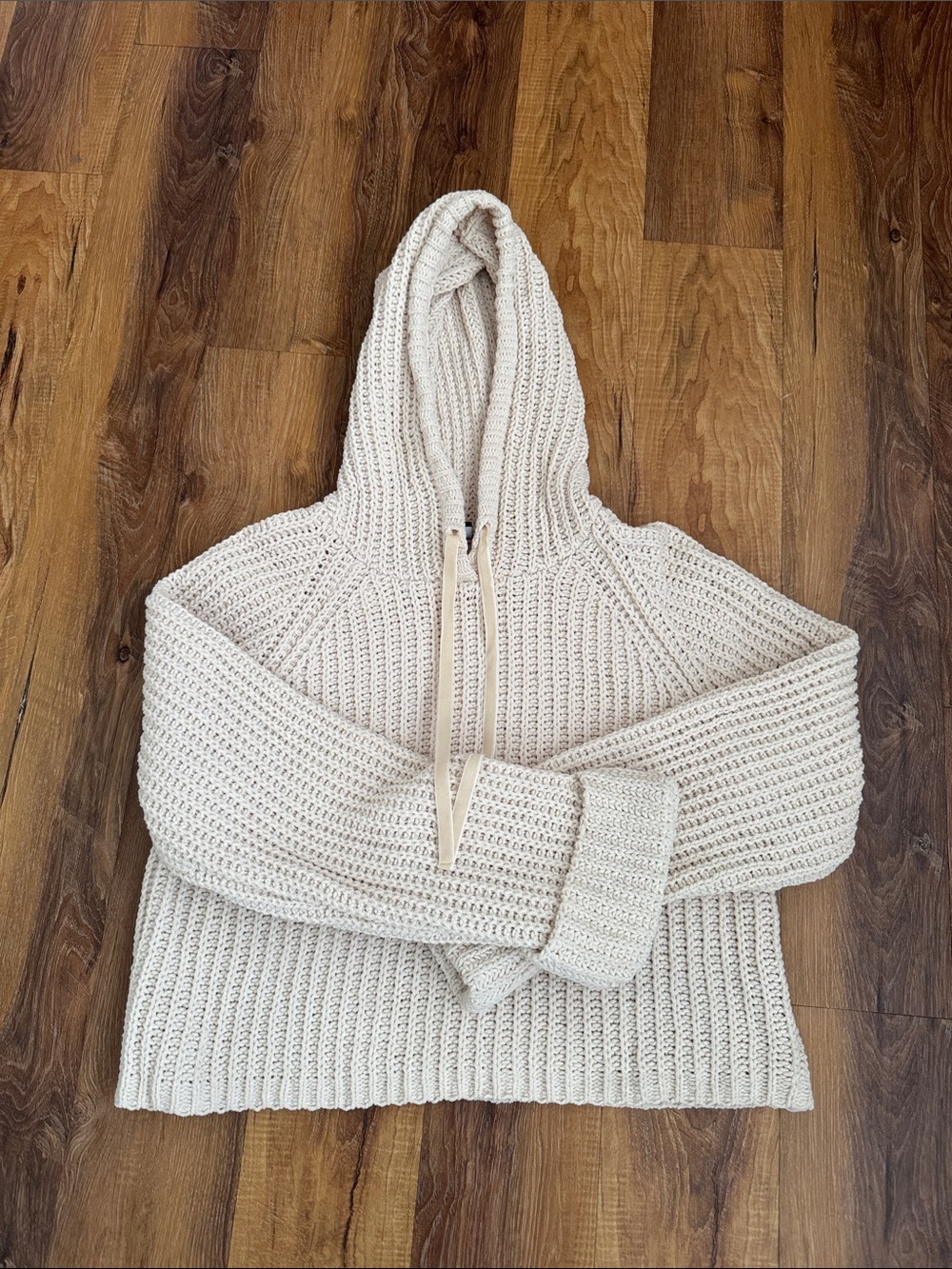Cozy Cream Knit Hoodie Sweater - Women's (Brand Daytrip) soft off white/sand.